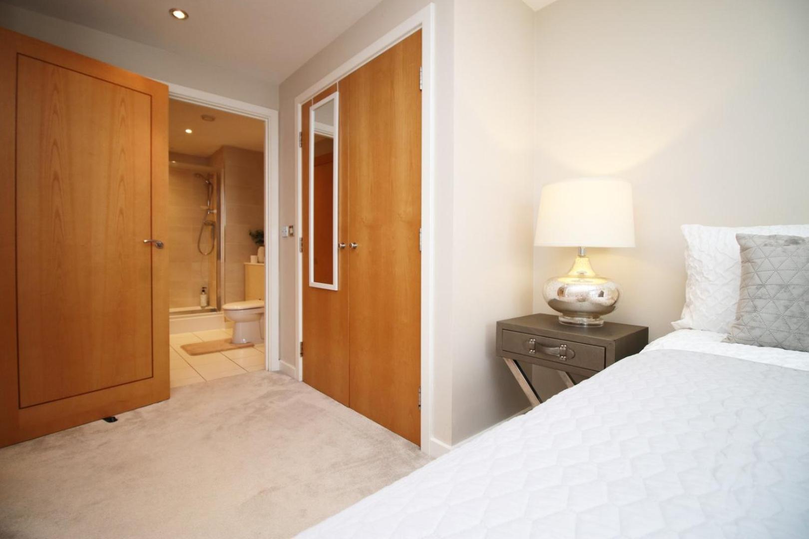 Perfect Getaway In Cardiff Marina Exterior foto